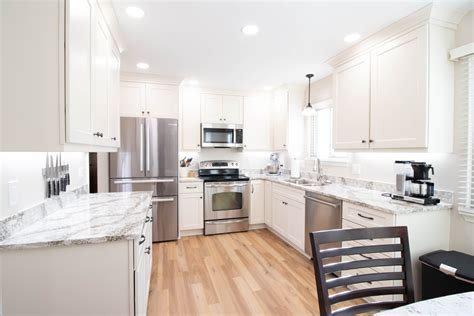 bathroom remodeling contractors lansing|lansing kitchen and bath.